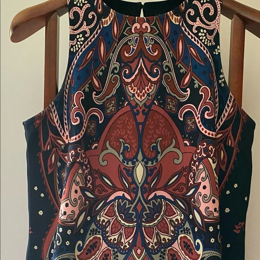 Banana Republic M dress. Sheath style. Sleeveless. Polyester and spandex. - Picture 4 of 11